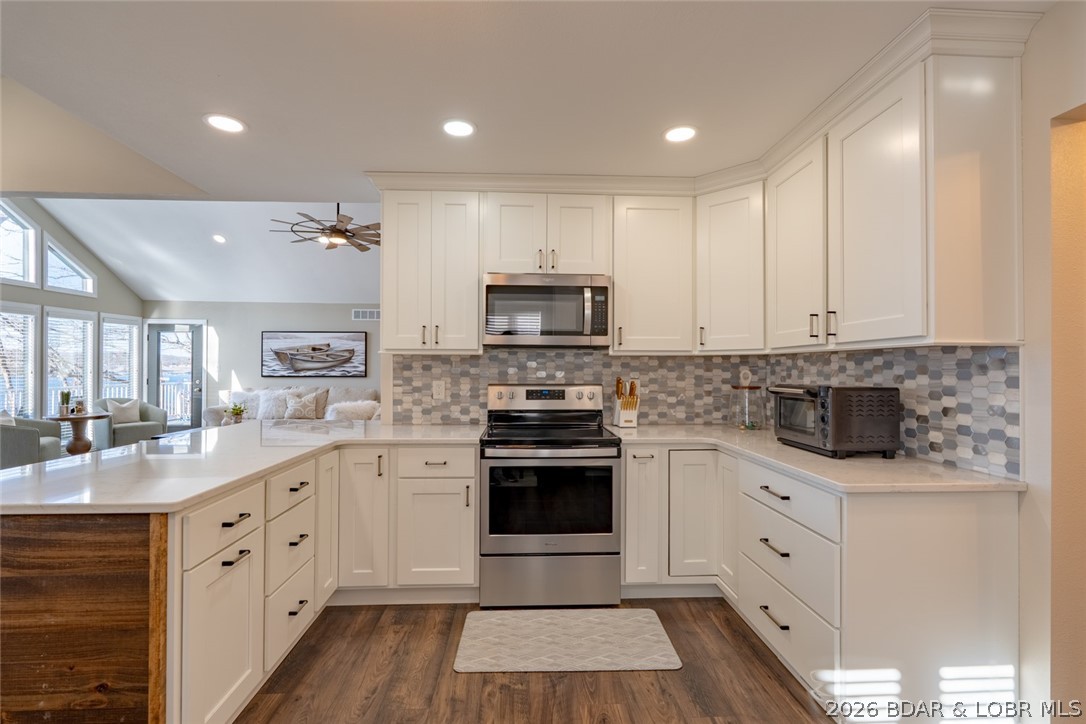 Imperial Point - Residential