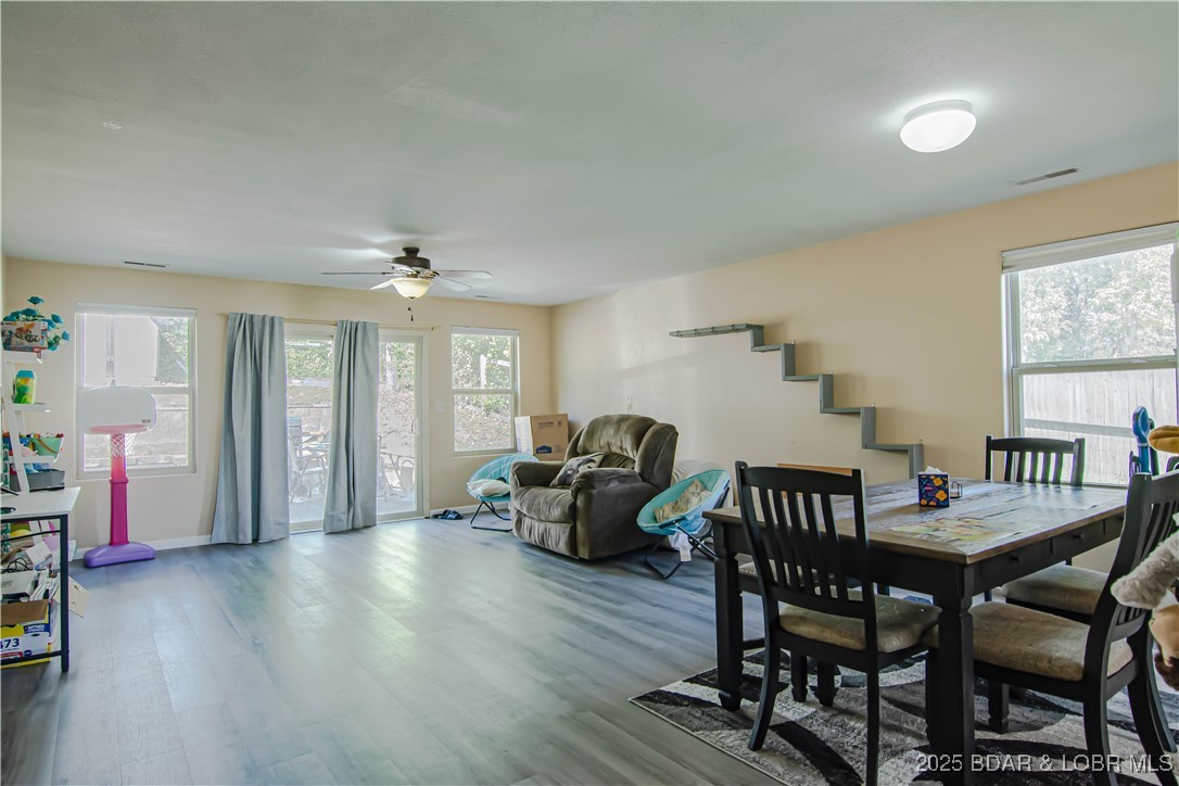 Camdenton, Missouri 65020, United States, 3 Bedrooms Bedrooms, ,3 BathroomsBathrooms,Residential,Active,219718