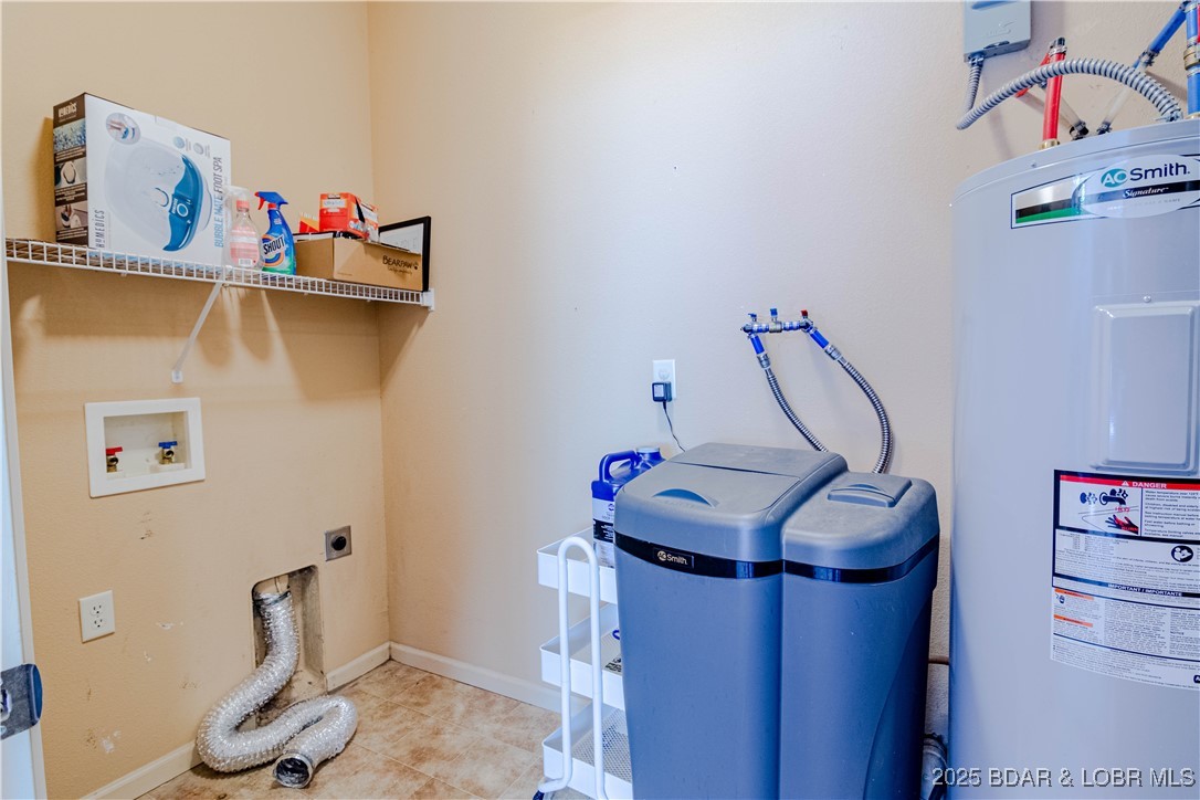 Camdenton, Missouri 65020, United States, 3 Bedrooms Bedrooms, ,3 BathroomsBathrooms,Residential,Active,219718