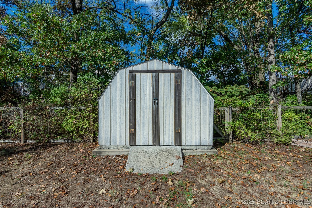 Camdenton, Missouri 65020, United States, 3 Bedrooms Bedrooms, ,3 BathroomsBathrooms,Residential,Active,219718