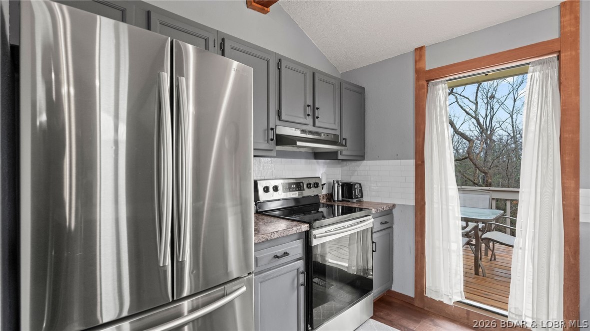 Four Seasons - Residential