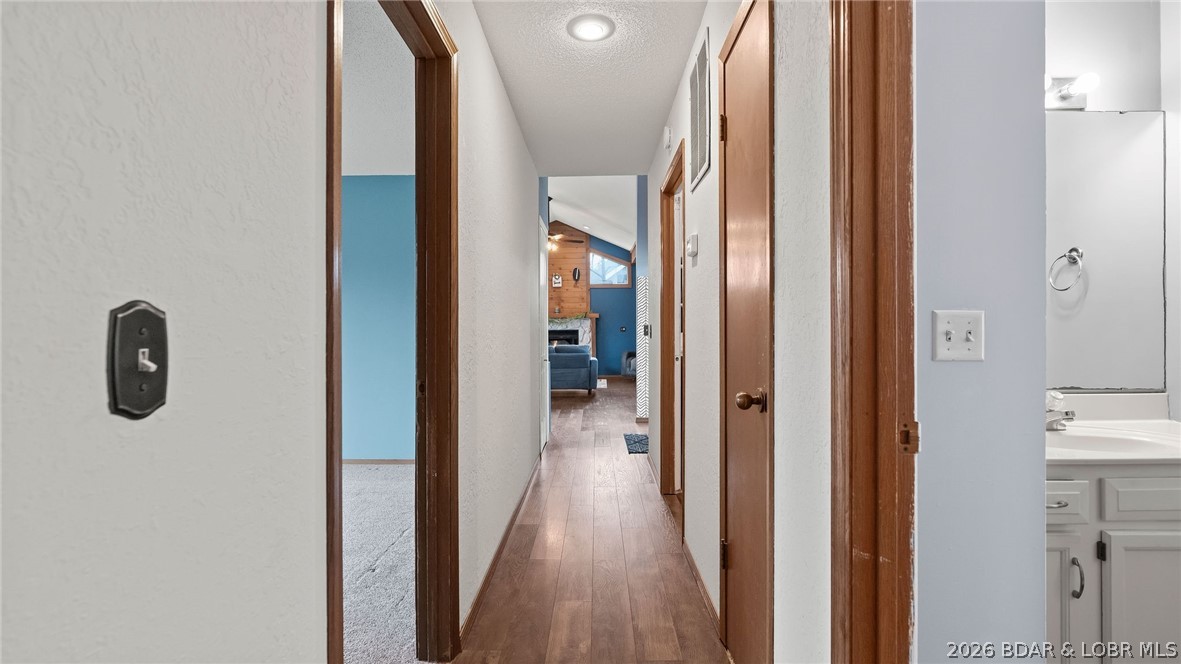 Four Seasons - Residential