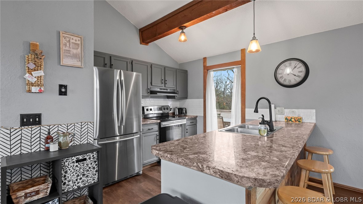 Four Seasons - Residential