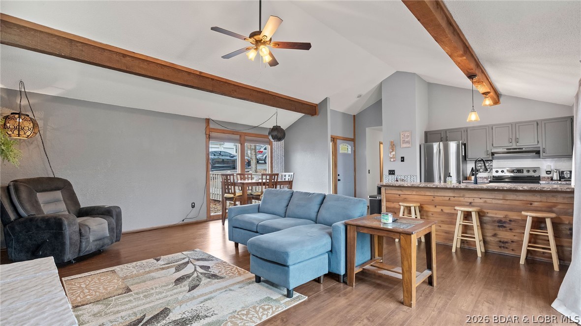 Four Seasons - Residential