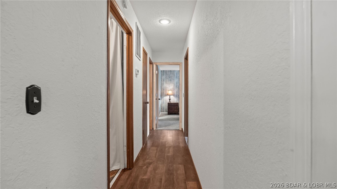 Four Seasons - Residential