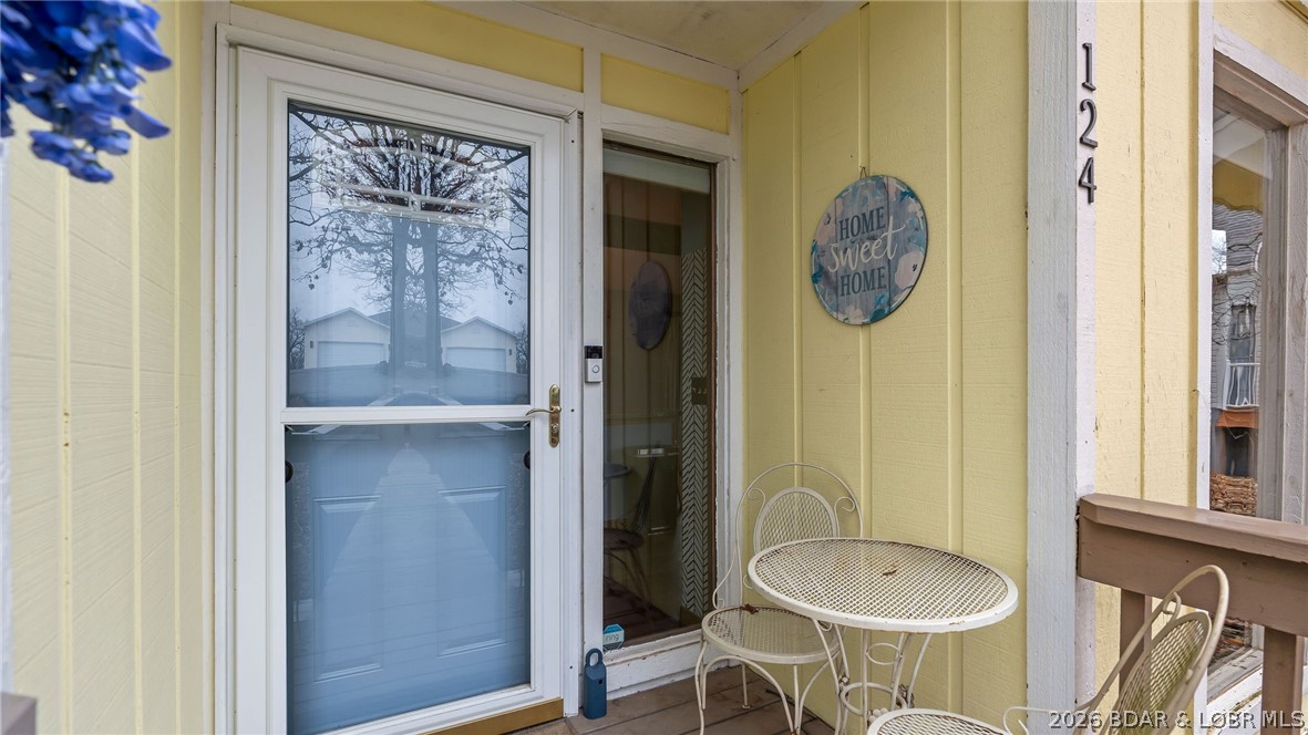 Four Seasons - Residential