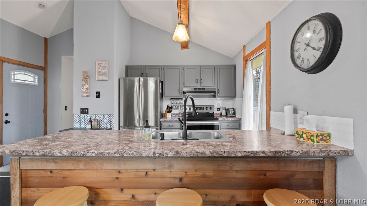 Four Seasons - Residential