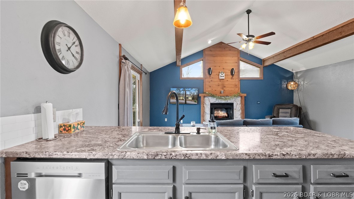 Four Seasons - Residential