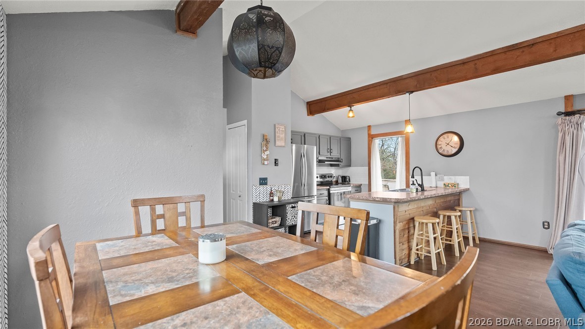 Four Seasons - Residential