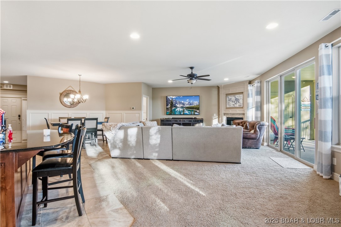 Camdenton, Missouri 65020, United States, 3 Bedrooms Bedrooms, ,3 BathroomsBathrooms,Residential,Active,249787