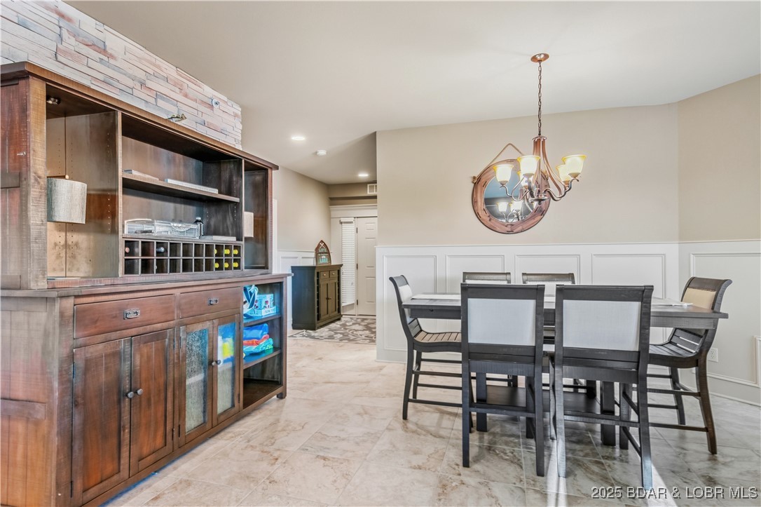 Camdenton, Missouri 65020, United States, 3 Bedrooms Bedrooms, ,3 BathroomsBathrooms,Residential,Active,249787