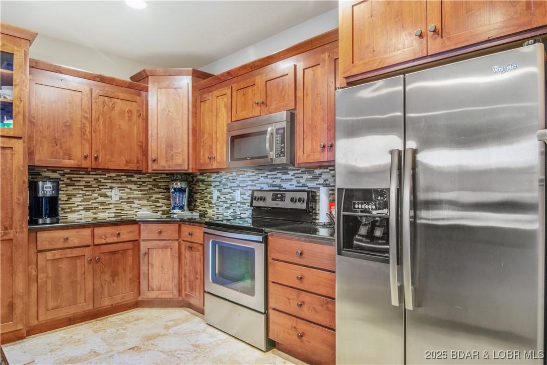 Camdenton, Missouri 65020, United States, 3 Bedrooms Bedrooms, ,3 BathroomsBathrooms,Residential,Active,249787