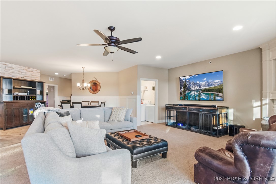 Camdenton, Missouri 65020, United States, 3 Bedrooms Bedrooms, ,3 BathroomsBathrooms,Residential,Active,249787