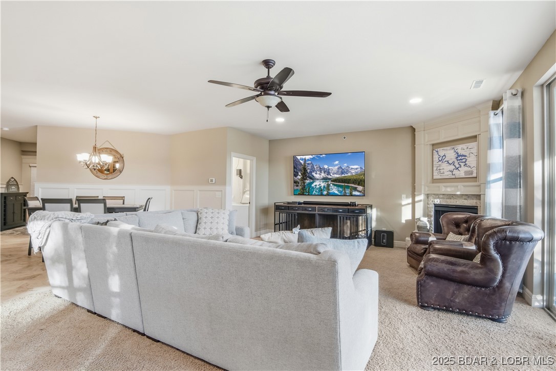 Camdenton, Missouri 65020, United States, 3 Bedrooms Bedrooms, ,3 BathroomsBathrooms,Residential,Active,249787