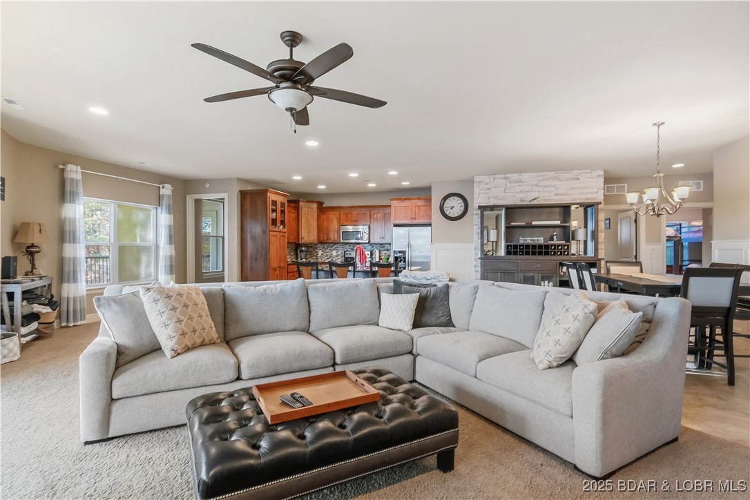 Camdenton, Missouri 65020, United States, 3 Bedrooms Bedrooms, ,3 BathroomsBathrooms,Residential,Active,249787