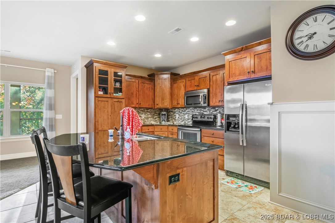 Camdenton, Missouri 65020, United States, 3 Bedrooms Bedrooms, ,3 BathroomsBathrooms,Residential,Active,249787