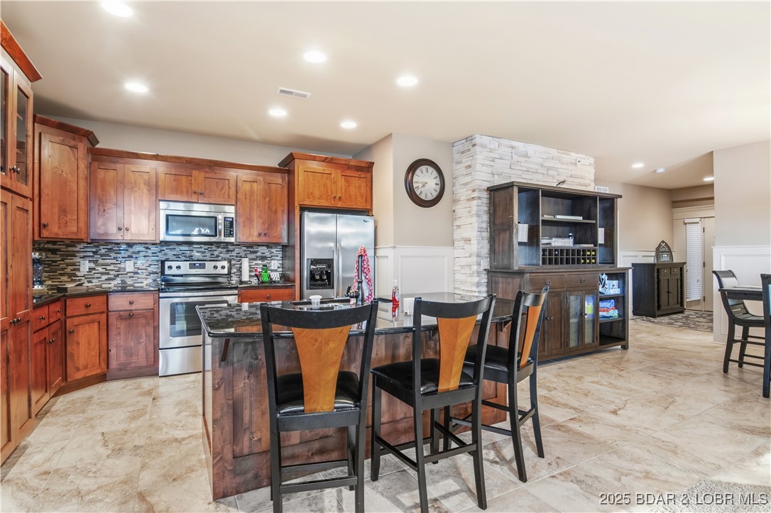 Camdenton, Missouri 65020, United States, 3 Bedrooms Bedrooms, ,3 BathroomsBathrooms,Residential,Active,249787