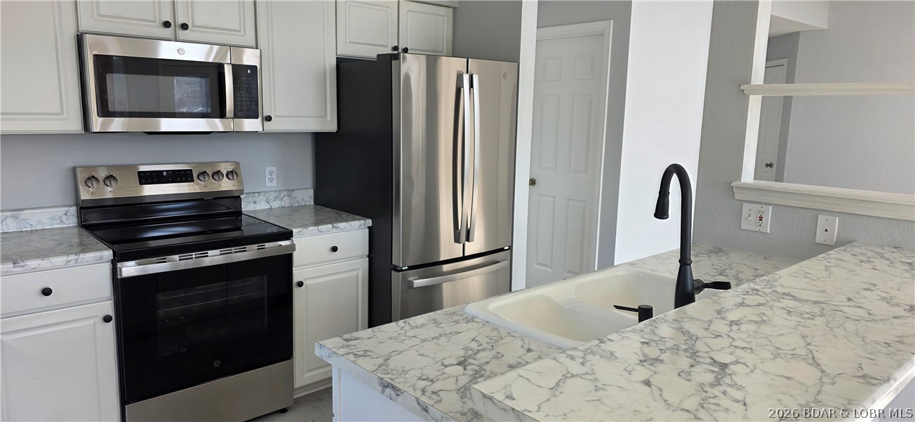 Shores Of Camelot Condominiums - Residential