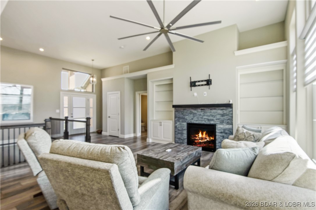 Bella Terra - Residential