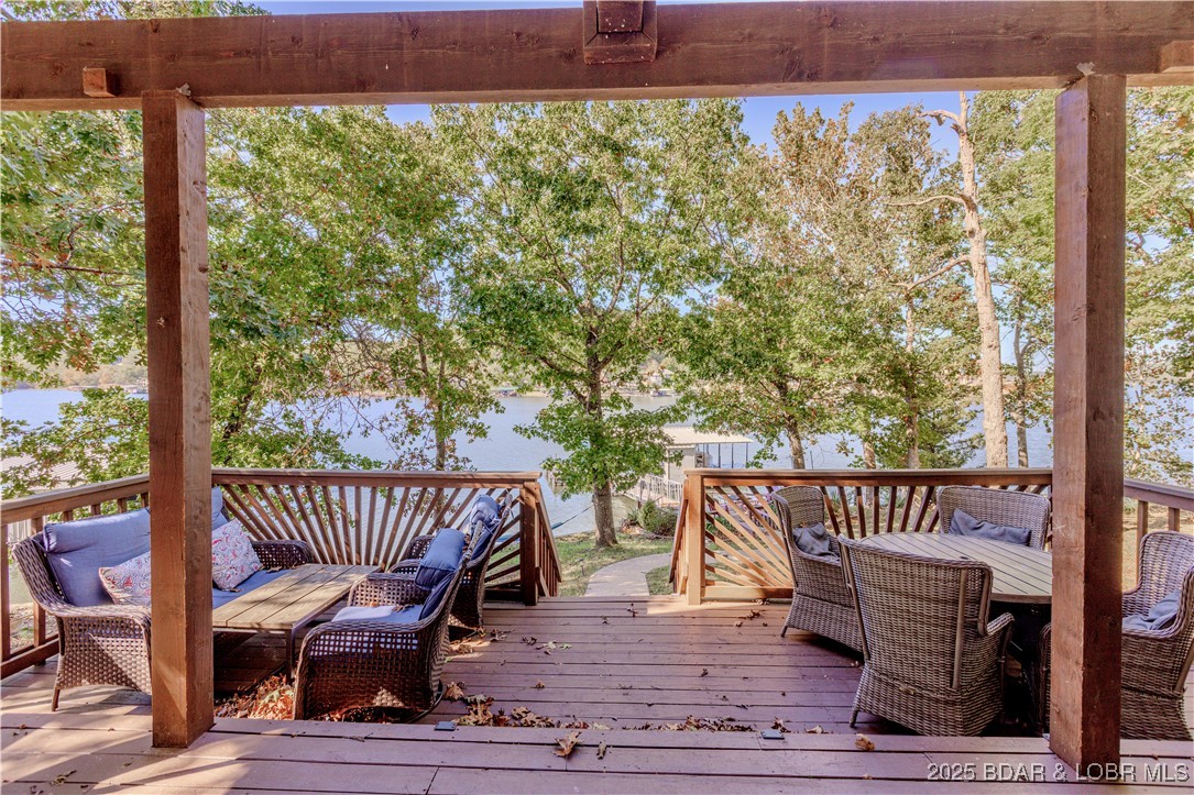 Robertson Lake Sites - Residential