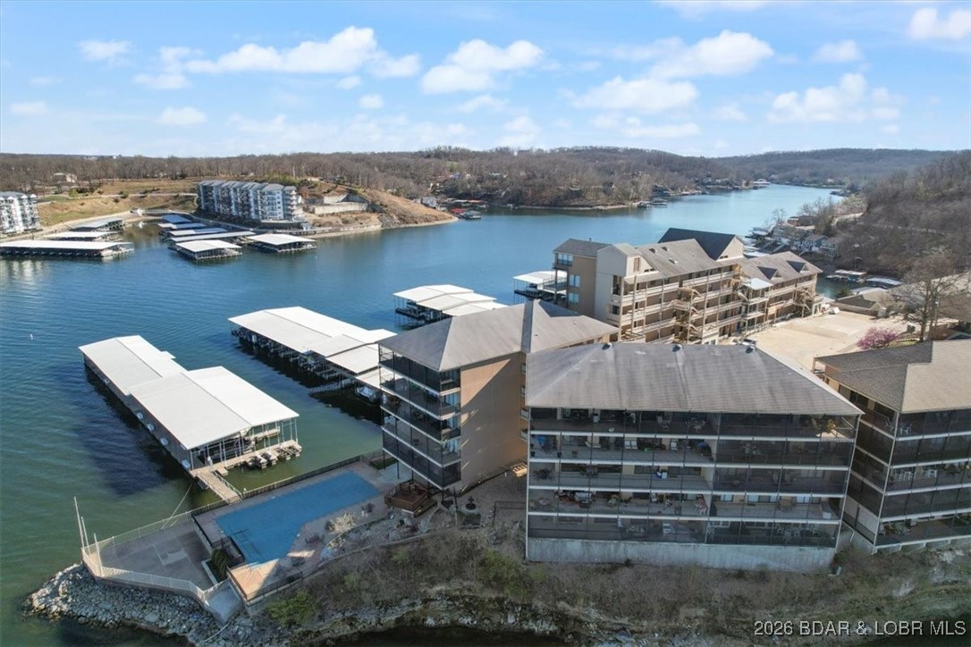The Falls Condo - East Shore - Residential