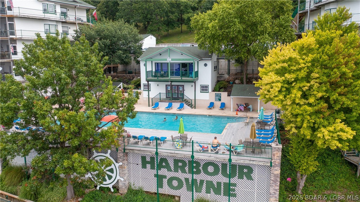Harbour Towne Condominium - Residential