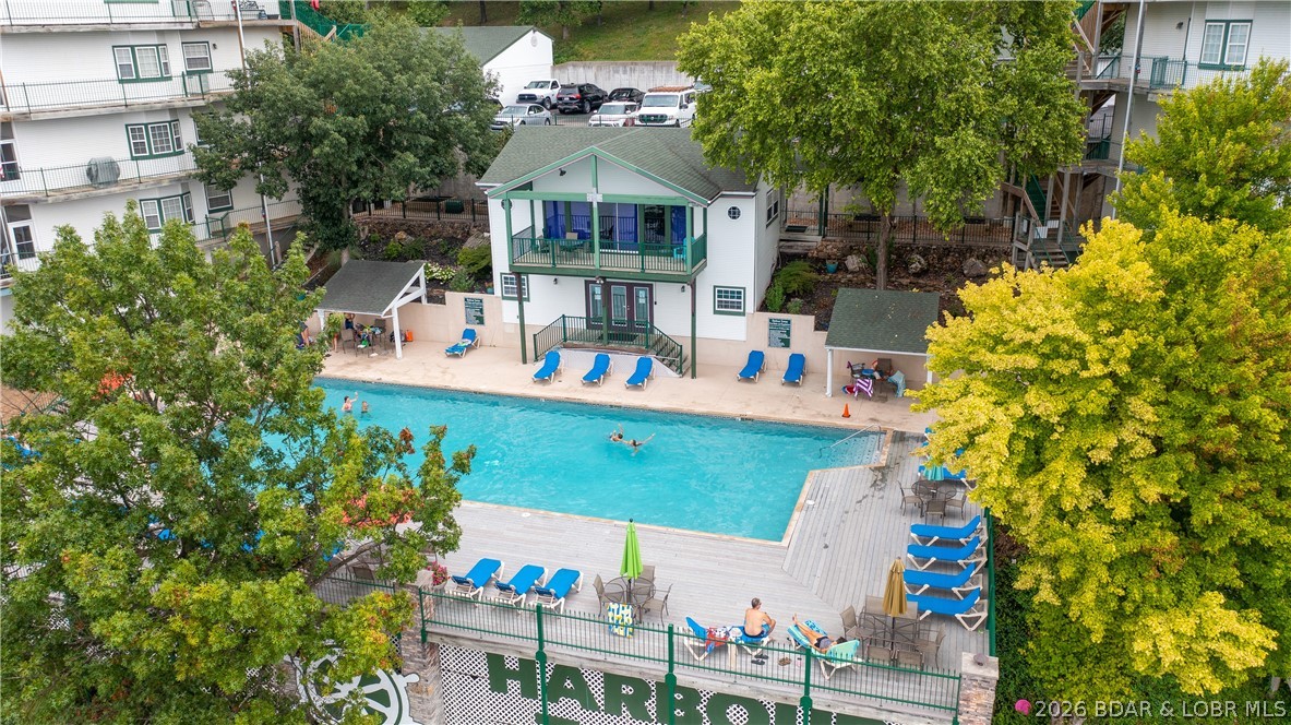 Harbour Towne Condominium - Residential