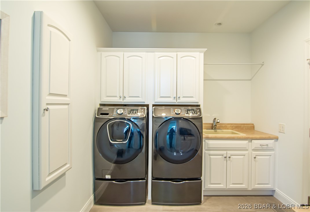 Forestridge Village At Shawnee - Residential