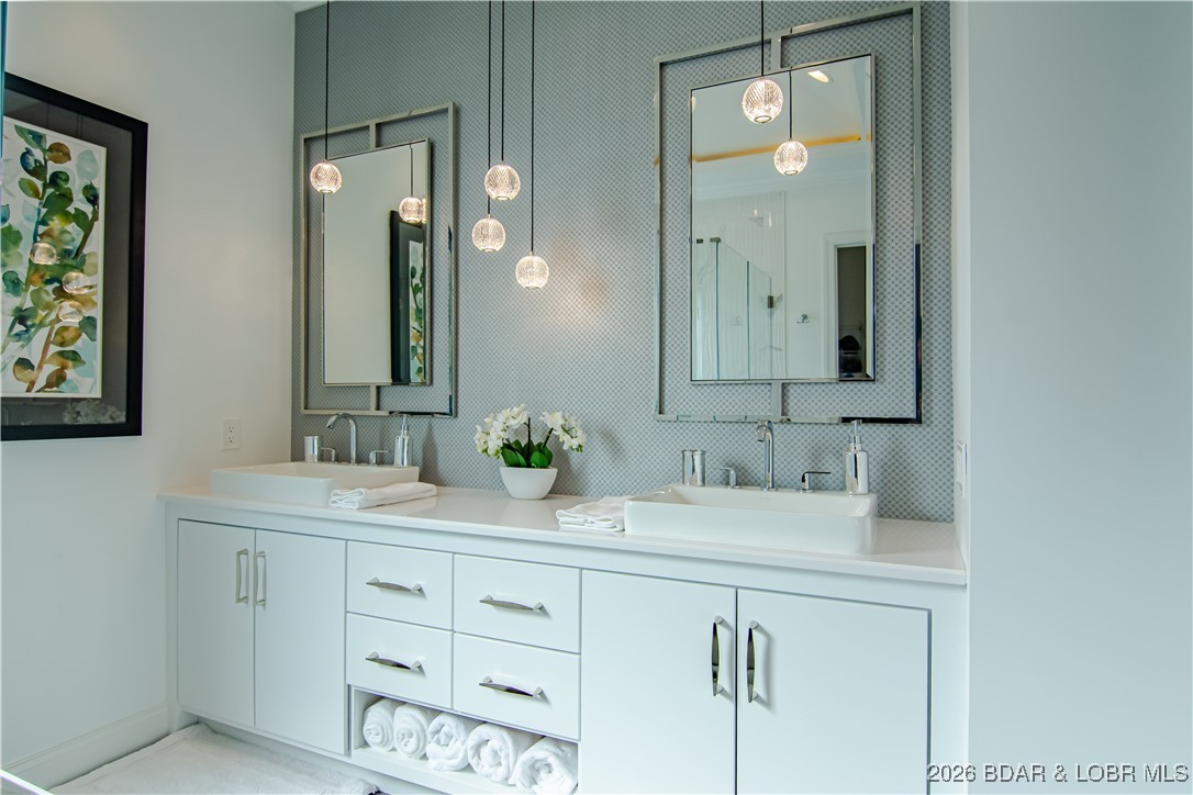 Forestridge Village At Shawnee - Residential