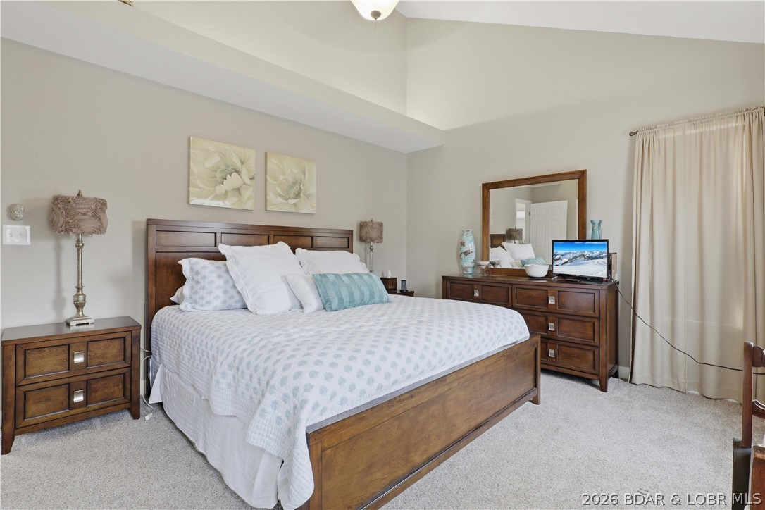 Four Seasons - Residential