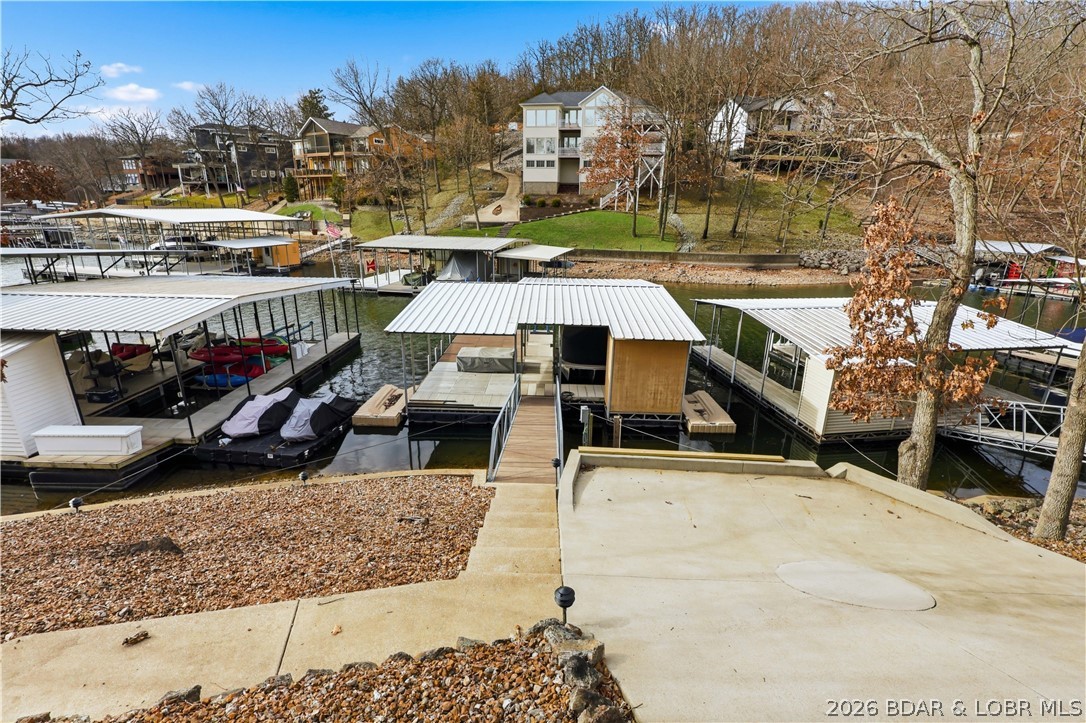 Four Seasons - Residential