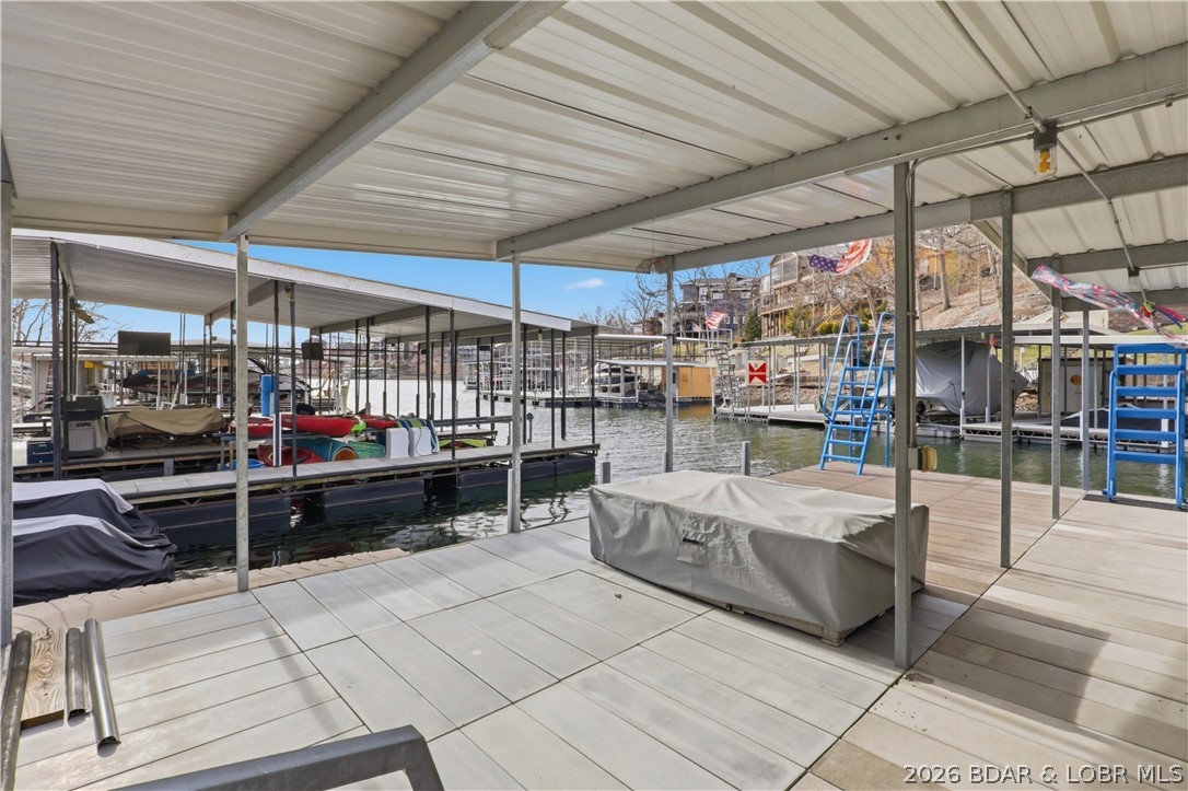 Four Seasons - Residential