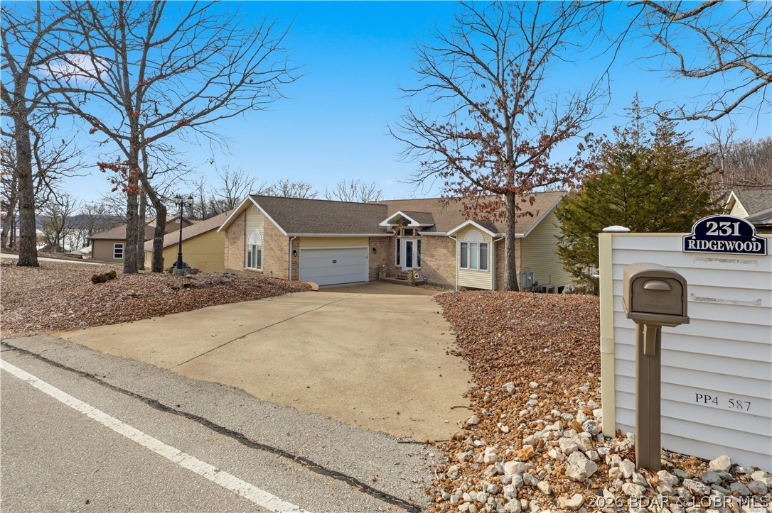 Four Seasons - Residential