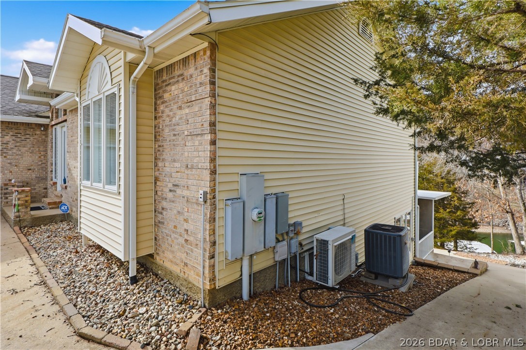 Four Seasons - Residential