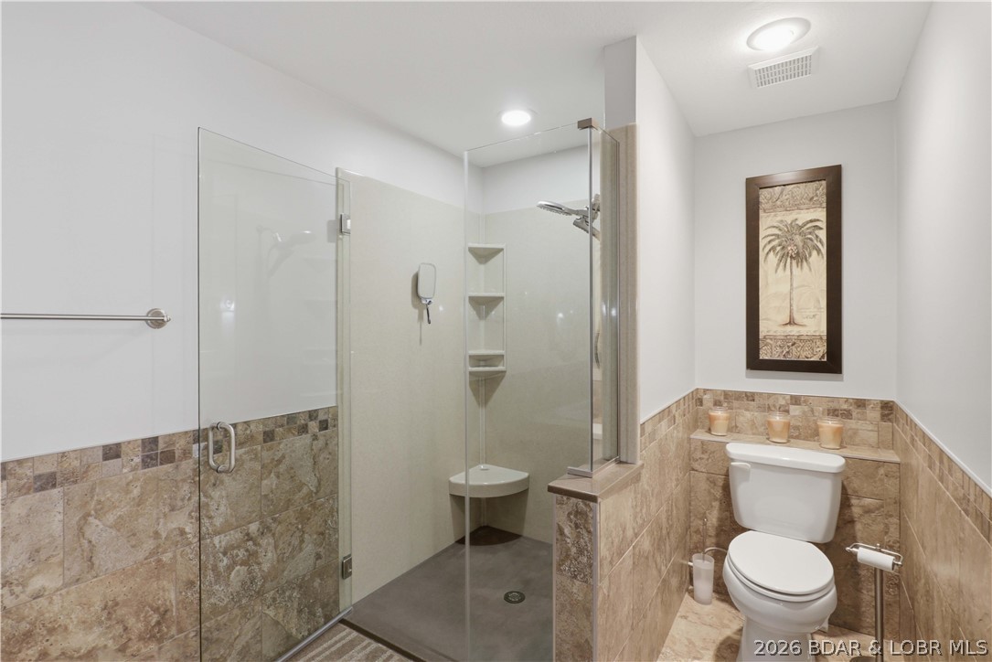 Four Seasons - Residential