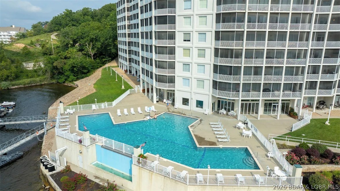 The Towers at Parkview Bay - Residential