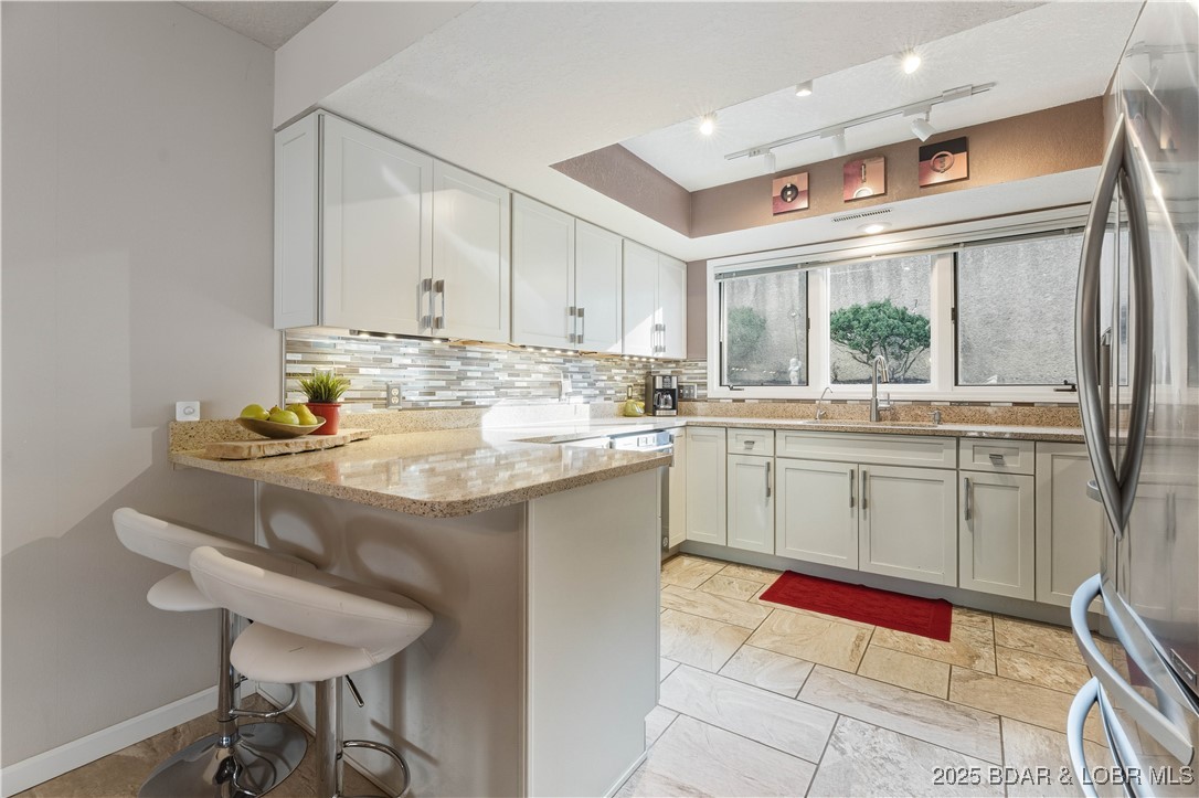 Lake Point Condominium - Residential