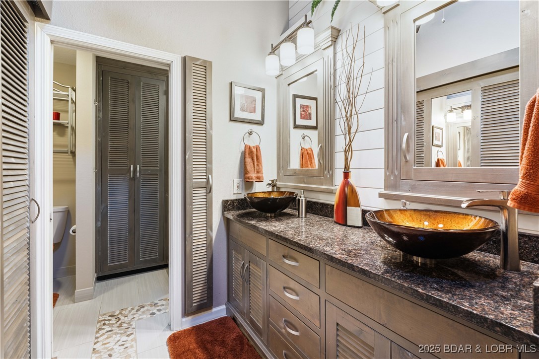 Lake Point Condominium - Residential