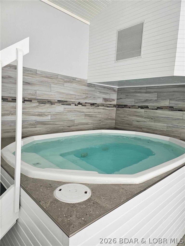 Southwood Shores Condominium - Residential