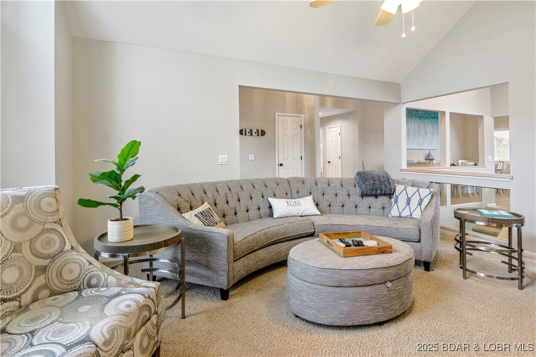 Sunrise Beach, Missouri 65079, United States, 6 Bedrooms Bedrooms, ,6 BathroomsBathrooms,Residential,Active,84774