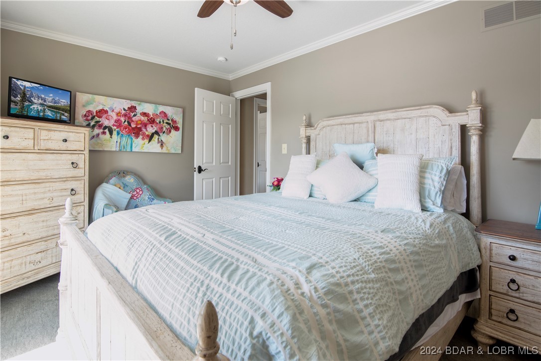 Gravois Mills, Missouri 65037, United States, 6 Bedrooms Bedrooms, ,5 BathroomsBathrooms,Residential,Contingent,47644