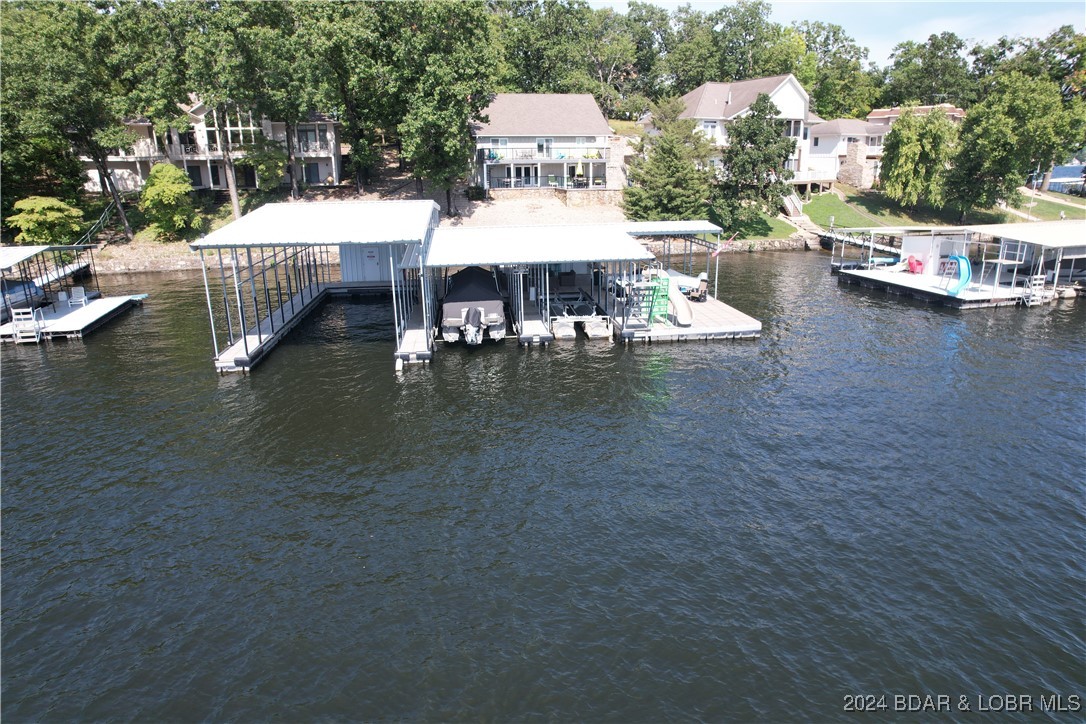 Gravois Mills, Missouri 65037, United States, 6 Bedrooms Bedrooms, ,5 BathroomsBathrooms,Residential,Contingent,47644