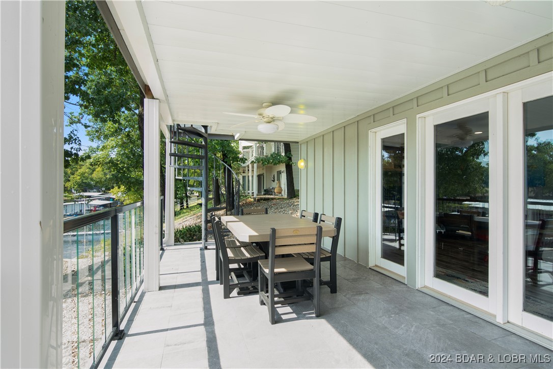 Gravois Mills, Missouri 65037, United States, 6 Bedrooms Bedrooms, ,5 BathroomsBathrooms,Residential,Contingent,47644