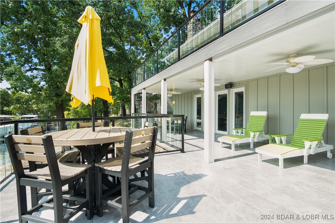 Gravois Mills, Missouri 65037, United States, 6 Bedrooms Bedrooms, ,5 BathroomsBathrooms,Residential,Contingent,47644