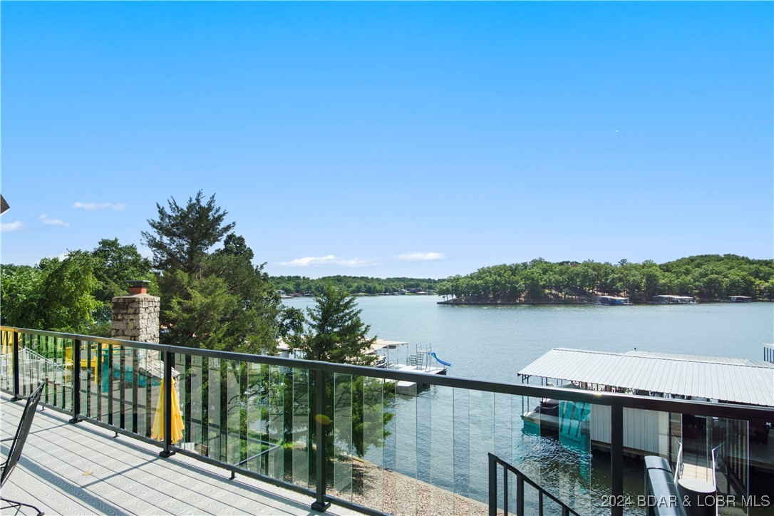 Gravois Mills, Missouri 65037, United States, 6 Bedrooms Bedrooms, ,5 BathroomsBathrooms,Residential,Contingent,47644