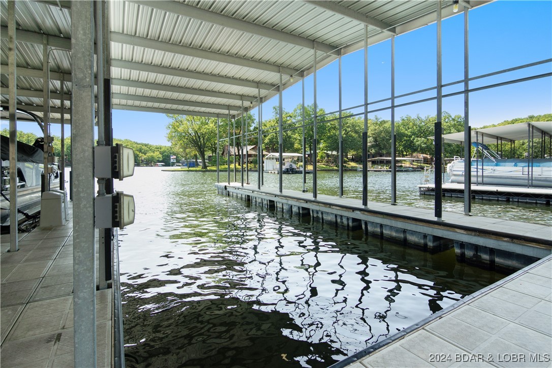 Gravois Mills, Missouri 65037, United States, 6 Bedrooms Bedrooms, ,5 BathroomsBathrooms,Residential,Contingent,47644