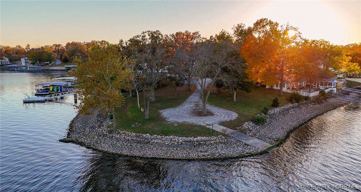 Tonys Point - Residential