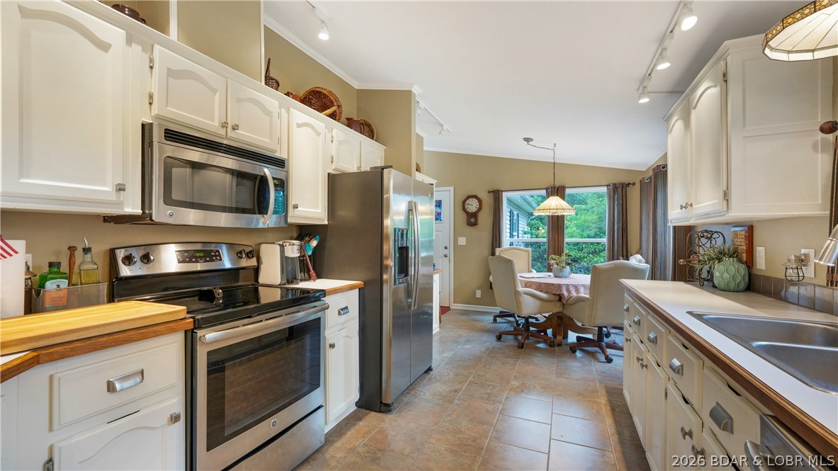 Cedar Ridge - Residential
