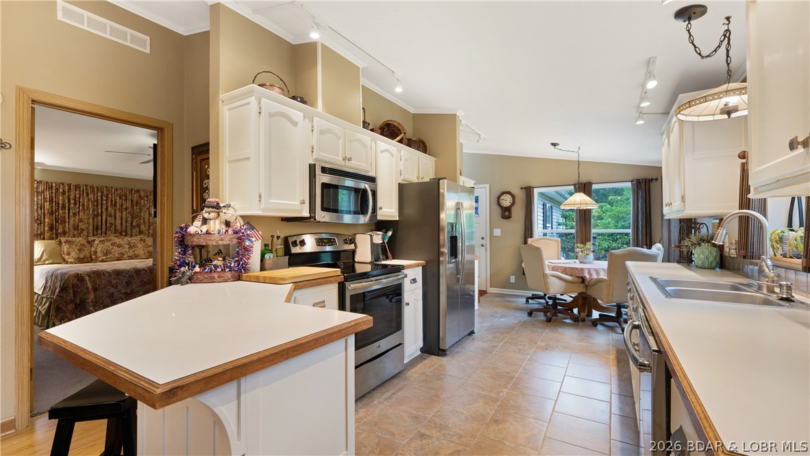 Cedar Ridge - Residential