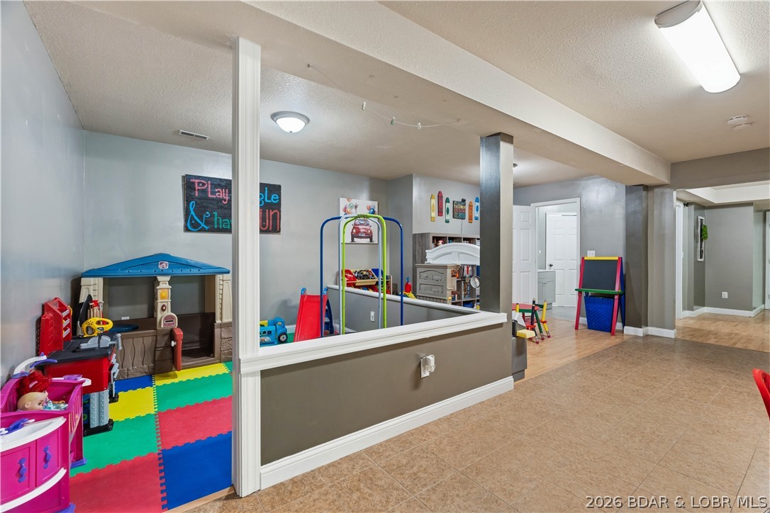Shadow Oaks - Residential